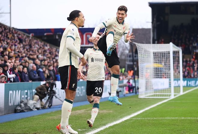 时隔27年重返世界杯正赛，苏格兰多地机场打出广告牌标语庆祝